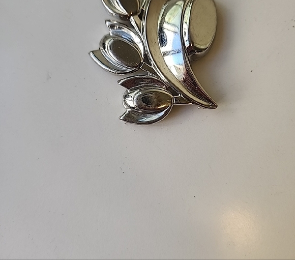 Brooch Bundle - Picture 5 of 7